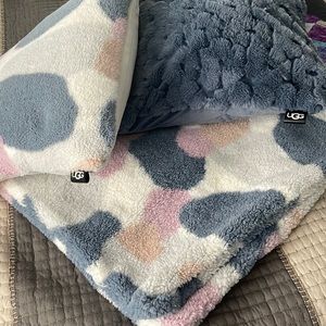 UGG Rock Pool faux fur throw and two pillows